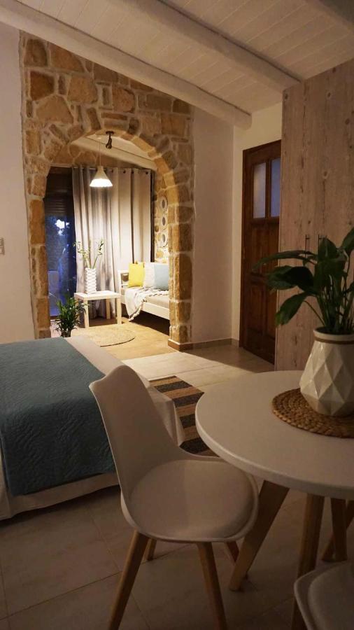 Studio Eleni - Oasis Holiday Houses Kokkinos Pirgos Exterior photo