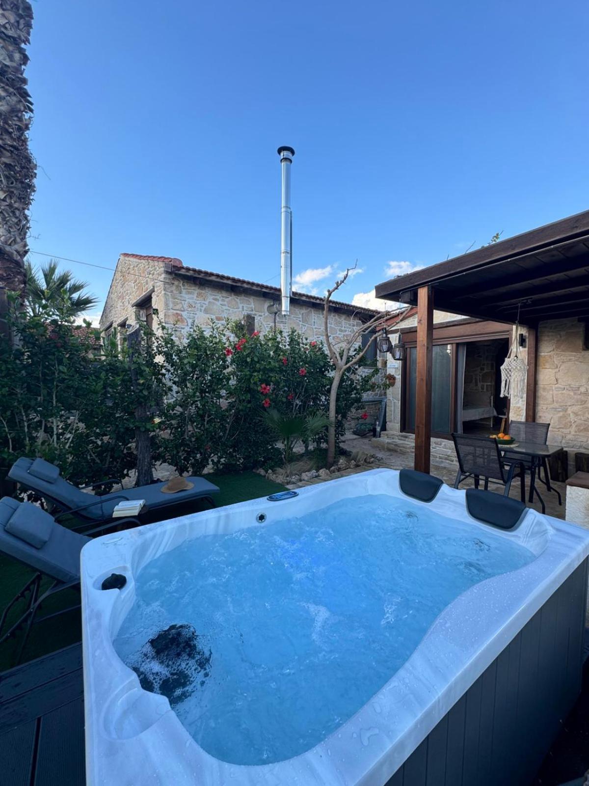 Studio Eleni - Oasis Holiday Houses Kokkinos Pirgos Exterior photo